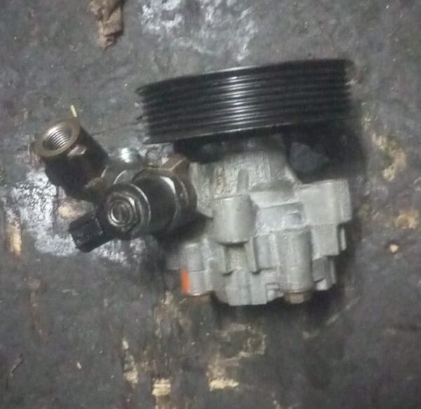 Power steering pump Toyota 1GD