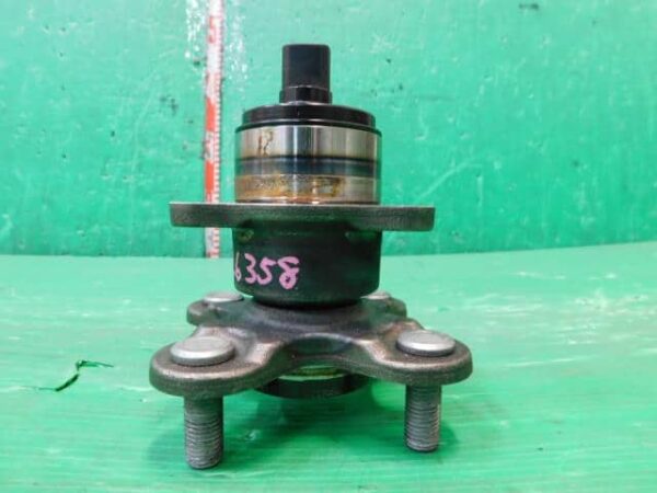 Rear Hub Toyota Passo B1010