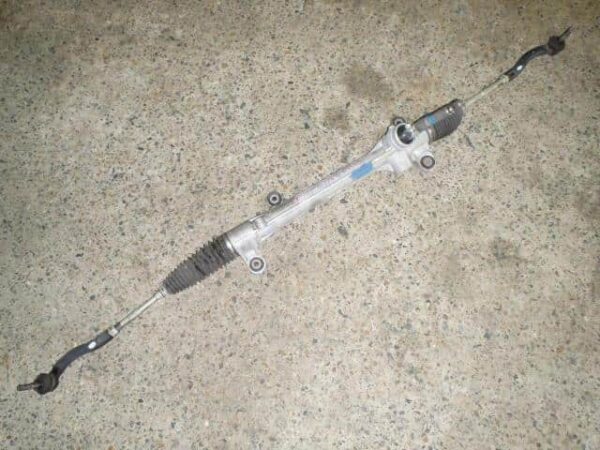 Steering rack Toyota Isis