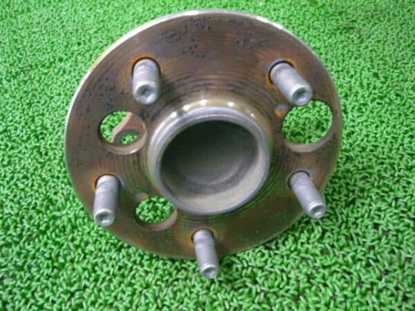 rear Hub Toyota Rumion