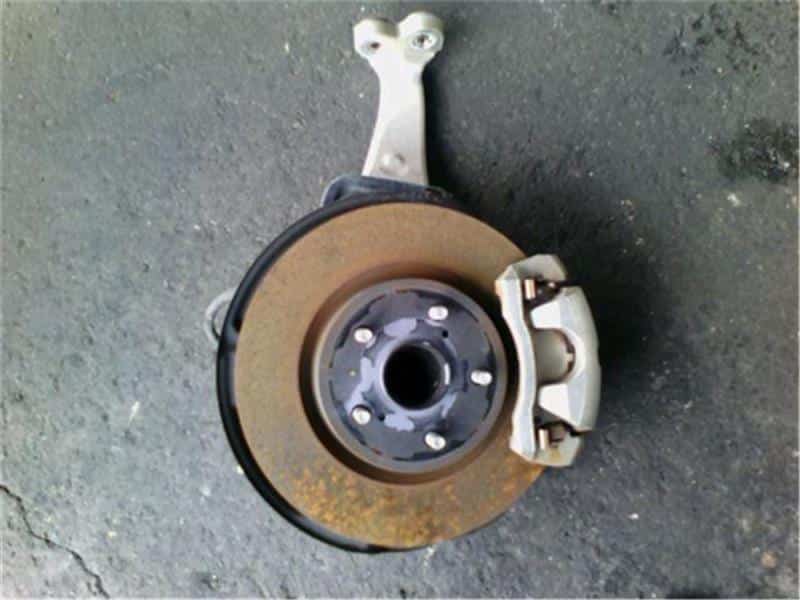 Front Hub Toyota Crown