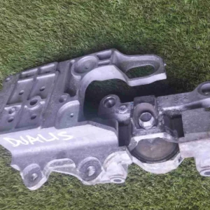 Gearbox Mounting Nissan Dualis