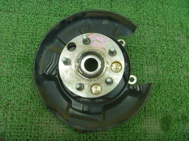 Rear Hub Toyota Mark ii