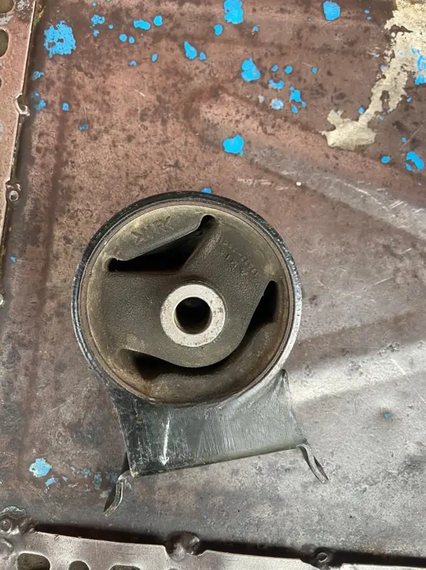 Gearbox Mounting Toyota Probox (front and back)