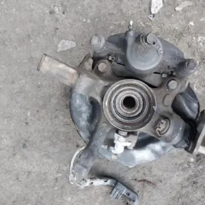 Front Hub Toyota 100